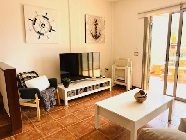 Apartamentos Vista Marina - El Medano Luaran gambar