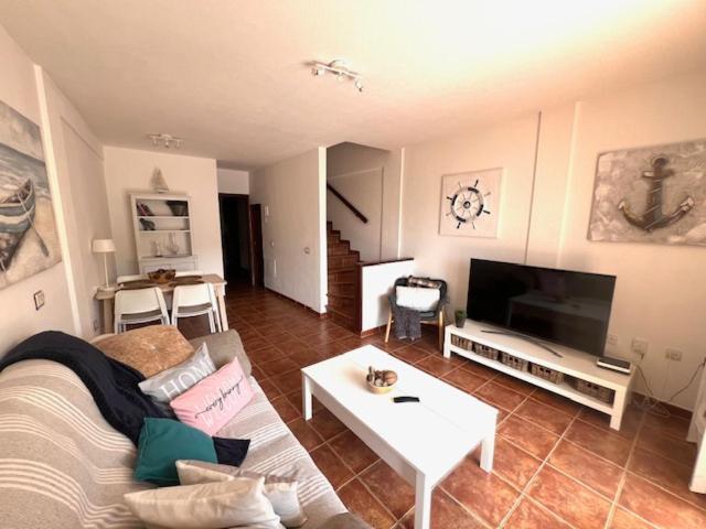 Apartamentos Vista Marina - El Medano Luaran gambar
